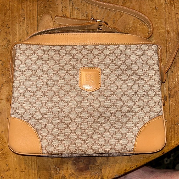 RARE CELINE VINTAGE Logo purse long adjustable strap and expandable compartments - Picture 3 of 9